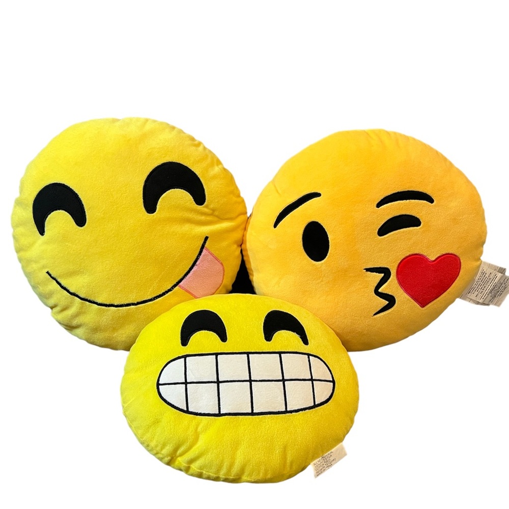 Bundle 3 Emoji decorative pillows